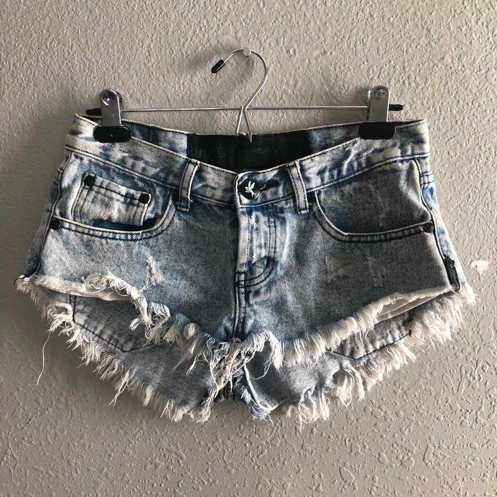 One teaspoon shorts